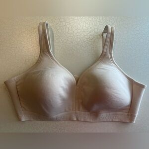 CACIQUE | Comfort Bliss Lightly Lined No-Wire Bra. Size: 42C